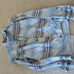 Long sleeve button down quicksilver